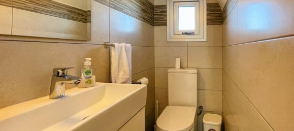 Villa de 3 dormitorios en Paralimni, Cyprus No. 22070 8