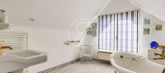 4 bedrooms House in Saint-Cloud, France No. 322961 15