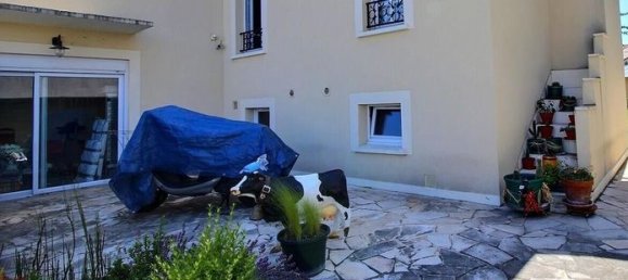 3 Schlafzimmer Haus in Bondy, France, Nr. 360070 18