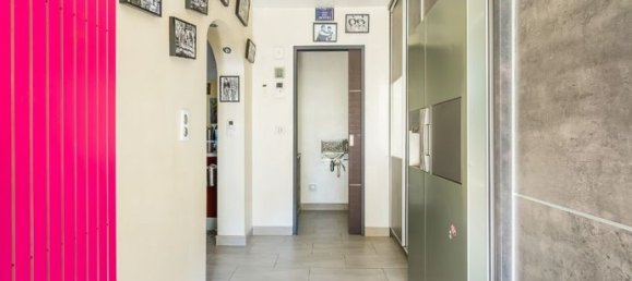 3 Schlafzimmer Haus in Bondy, France, Nr. 360070 9