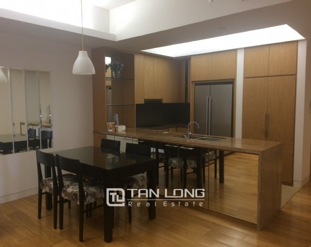 3 bedrooms Apartment in Cau Giay, Vietnam No. 2156