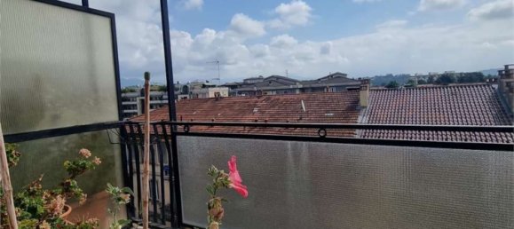 Apartamento de 3 habitaciónes en Varese, Italy No. 236127 2