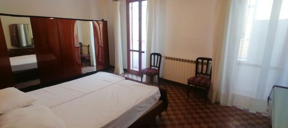 7 rooms Apartment in Spotorno, Italy No. 116547 3