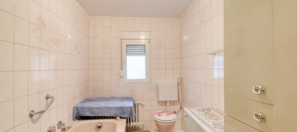 6 bedrooms House in Kaiserslautern, Germany No. 151833 3