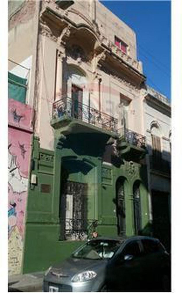 33 bedrooms Land in Buenos Aires, Argentina No. 119634
