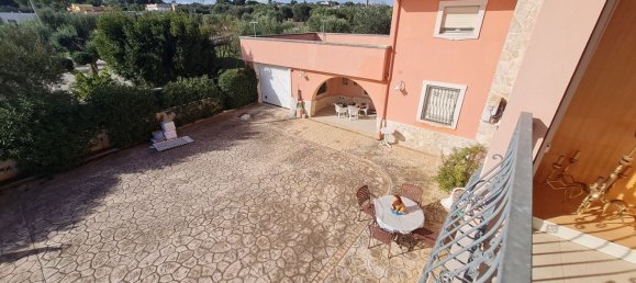 Вилла с 10 спальнями в Вилла Кастелли, Италия № 328221 8