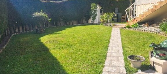 4 bedrooms House in Bouilly, France No. 156581 3