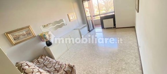 2 Schlafzimmer Wohnung in Monza, Italy, Nr. 6045 3