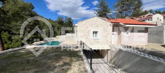 Villa de 3+1 en Fethiye, Turkey No. 22775 3