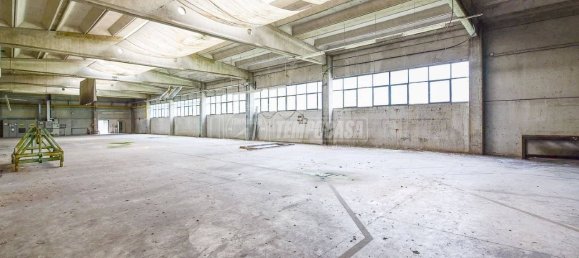 1 room Warehouse in Canzo, Italy No. 110763 6