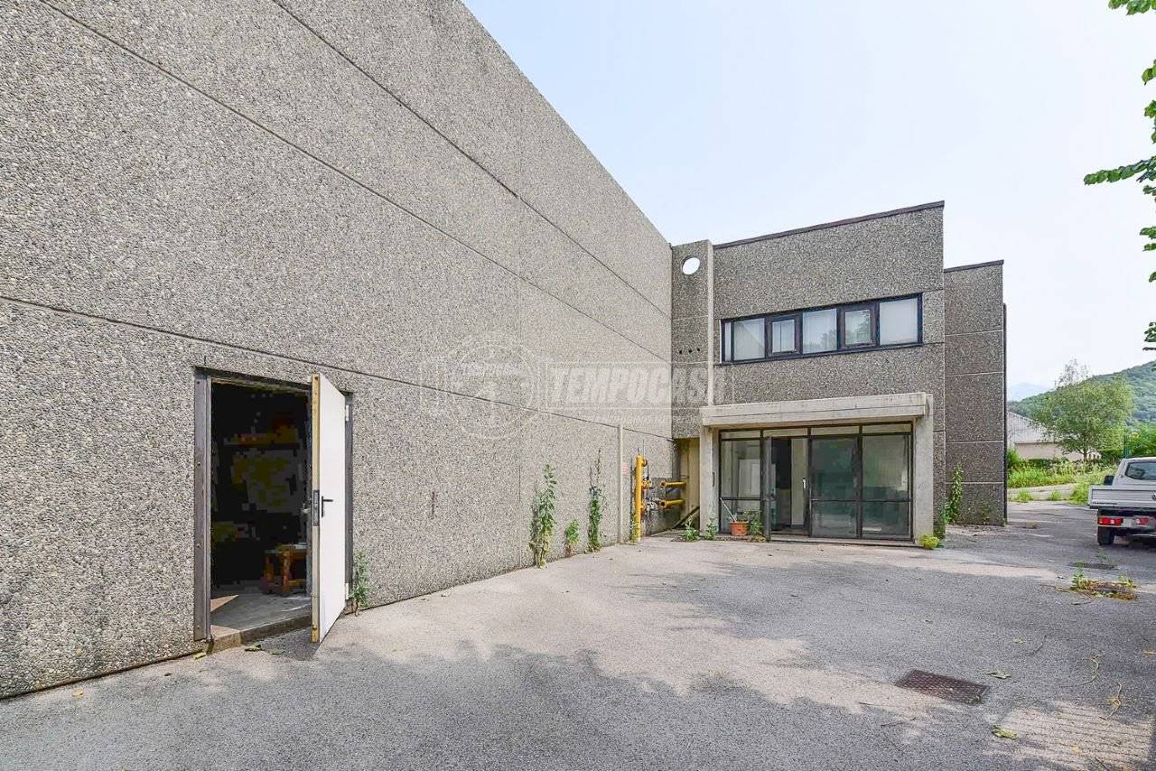 1 room Warehouse in Canzo, Italy No. 110763