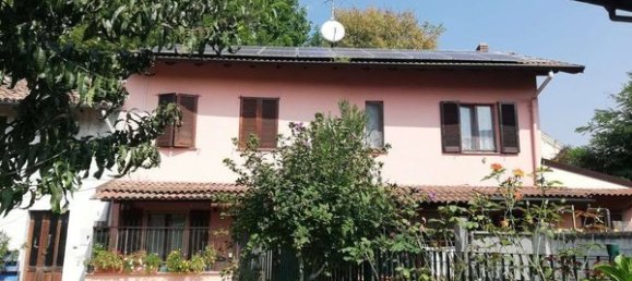 3 rooms House in Mortara, Italy No. 5774 8