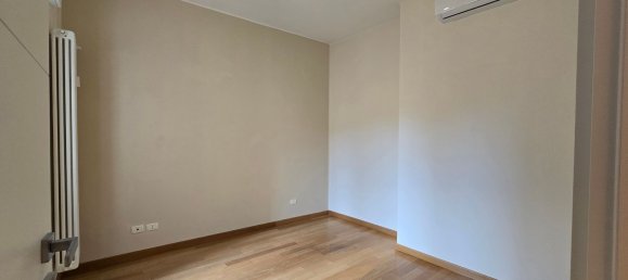 4-Zimmer Wohnung in Asti, Italy, Nr. 267491 7