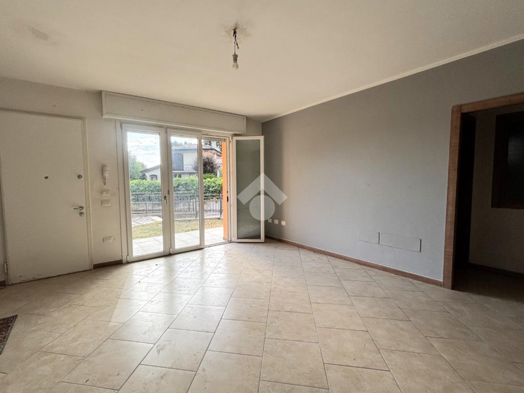 2 Schlafzimmer Villa in Gonzaga, Italy, Nr. 263371