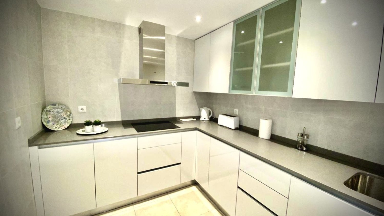 Apartamento T2 em Marbella, Spain N.º 142830