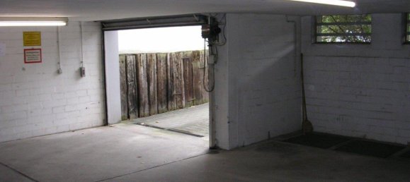 Parking à Zehlendorf, Germany No. 223804 8