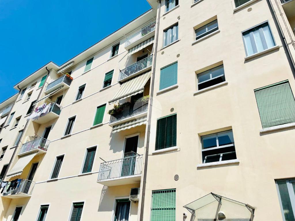 1 chambre Appartement à Monza, Italy No. 329608