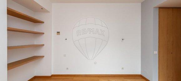 4 bedrooms Villa in Cascais, Portugal No. 46368 13