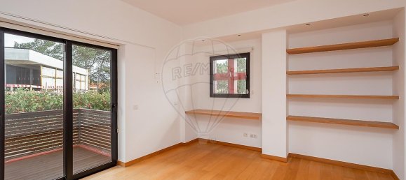 4 bedrooms Villa in Cascais, Portugal No. 46368 10