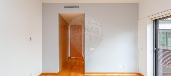 4 bedrooms Villa in Cascais, Portugal No. 46368 31