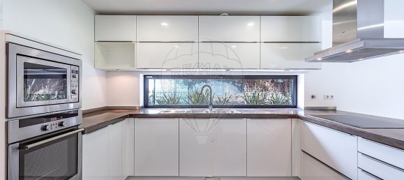 4 bedrooms Villa in Cascais, Portugal No. 46368 6