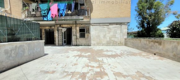 4 rooms Apartment in Casoria, Italy No. 20695 4