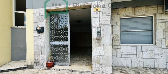 4 rooms Apartment in Casoria, Italy No. 20695 3