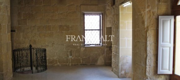 Café / restaurant à Victoria, Malta 79m² No. 13307 2