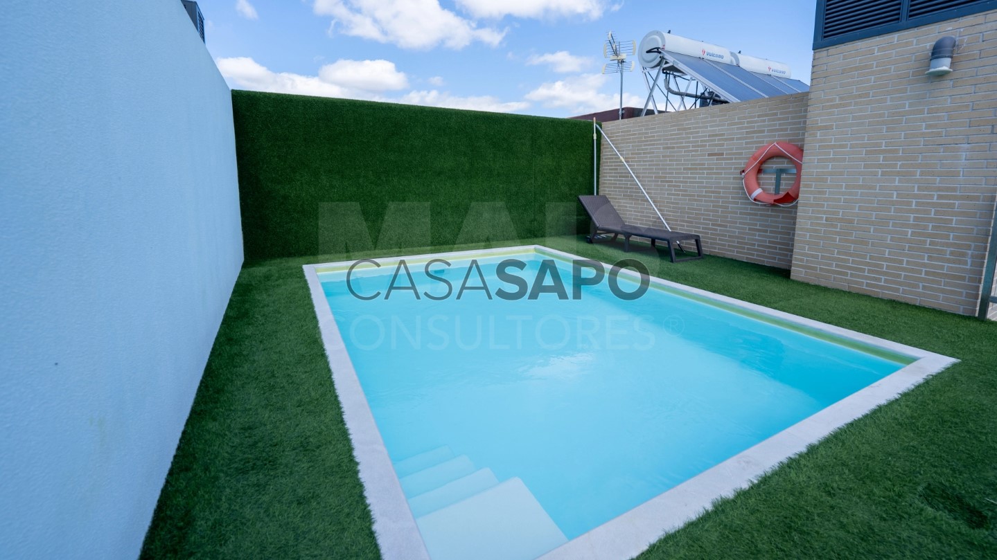 4 bedrooms Duplex in Loures, Portugal No. 342960