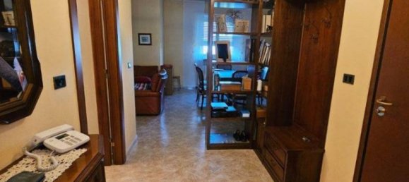 3 Schlafzimmer Wohnung in Turin, Italy, Nr. 296373 3
