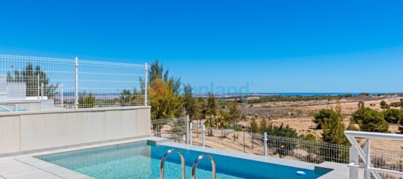 5 bedrooms House in San Miguel de Salinas, Spain No. 59065 2