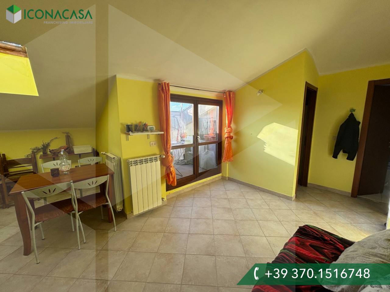 Квартира с 2 комнатами в Авеццано, Италия № 22820