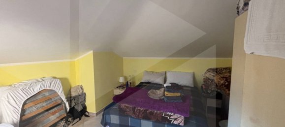 Квартира с 2 комнатами в Авеццано, Италия № 22820 7