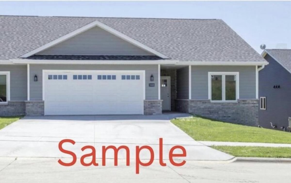 3 bedrooms House in Dubuque, USA No. 438276