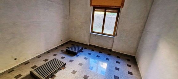 Квартира с 5 комнатами в Четраро, Италия № 111136 7