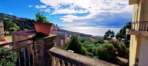 Квартира с 5 комнатами в Четраро, Италия № 111136 19