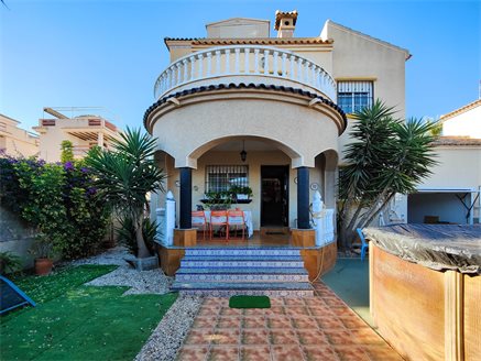 Villa T3 em Alicante, Spain N.º 110665