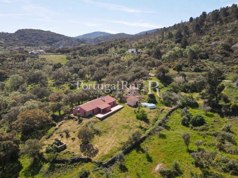  Castillos de 3 dormitorios en Marvao, Portugal No. 141702