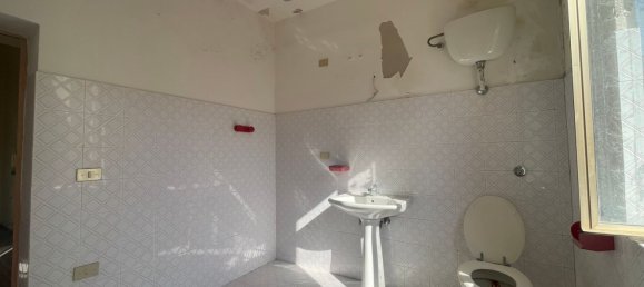 2-salle Appartement à Alghero, Italy No. 223223 9