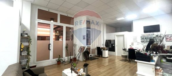 1-salle Propriété commerciale à Seregno, Italy No. 295045 11