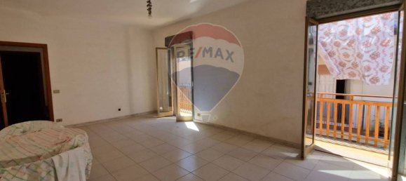 3 Schlafzimmer Haus in Francavilla di Sicilia, Italy, Nr. 56070 6