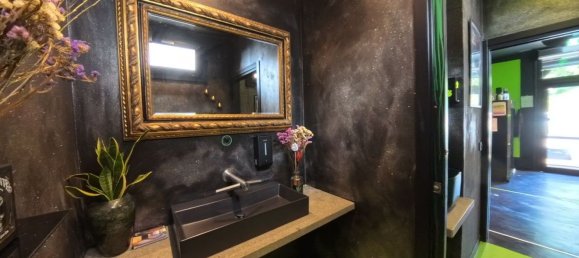 100m² Commercial property in Teolo, Italy No. 303428 12