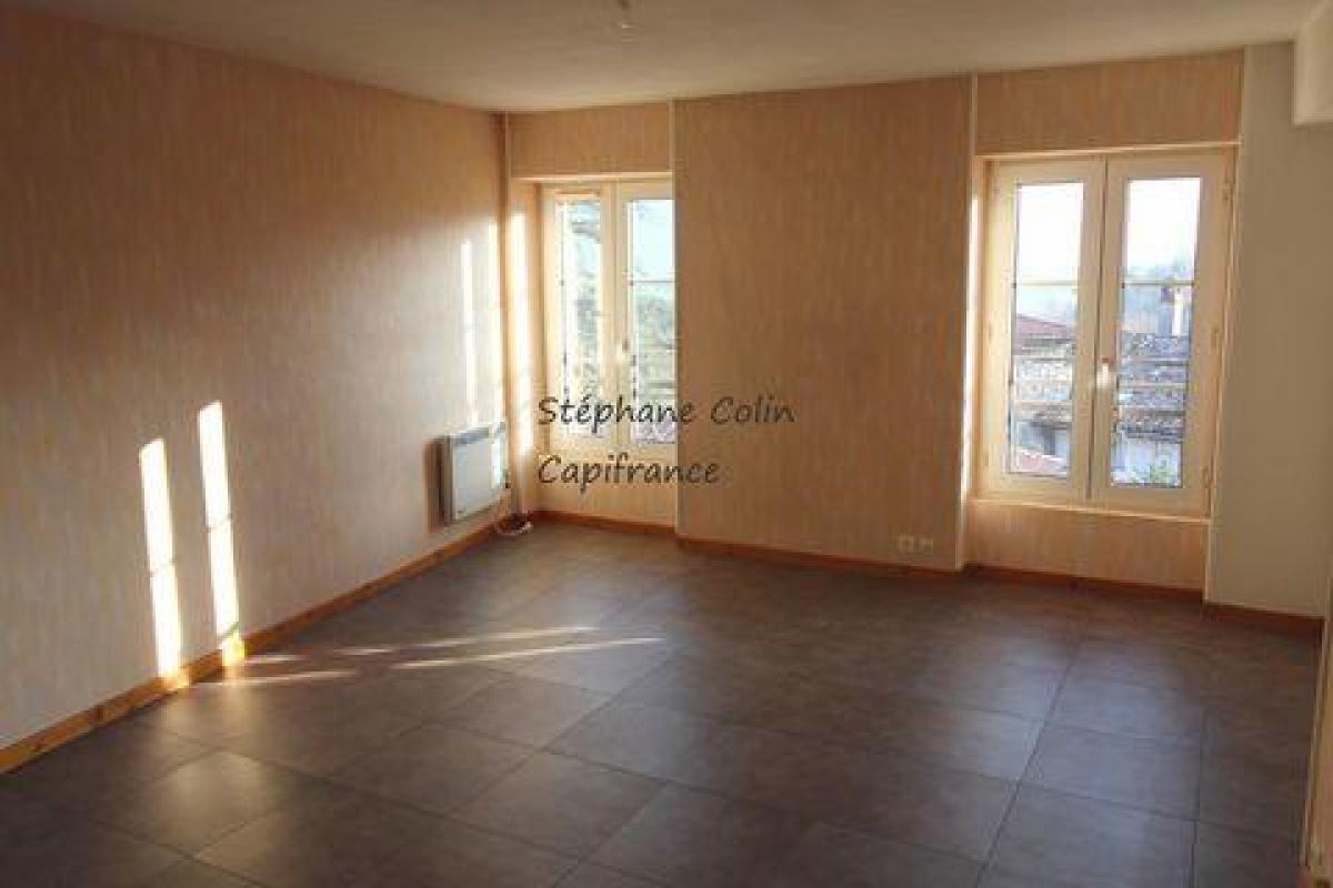 2 bedrooms Condo in Tullins, France No. 25807