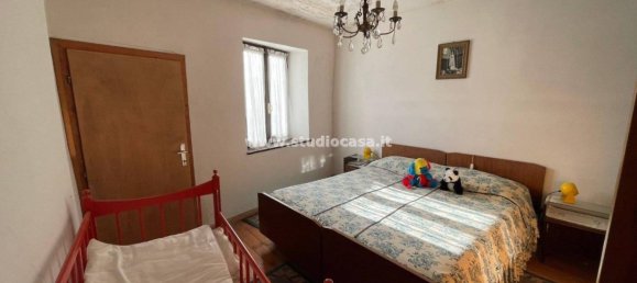 Apartamento de 2 dormitorios en Garniga Terme, Italy No. 28255 10