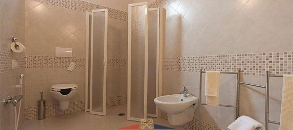 Вилла с 14 спальнями в Фаббрике ди Валлико, Италия № 521 11