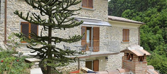 Вилла с 14 спальнями в Фаббрике ди Валлико, Италия № 521 2