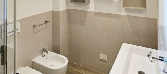 Квартира с 2 спальнями в Алассио, Италия № 319230 14