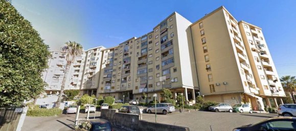 Квартира с 4 комнатами в Катания, Италия № 43812 19