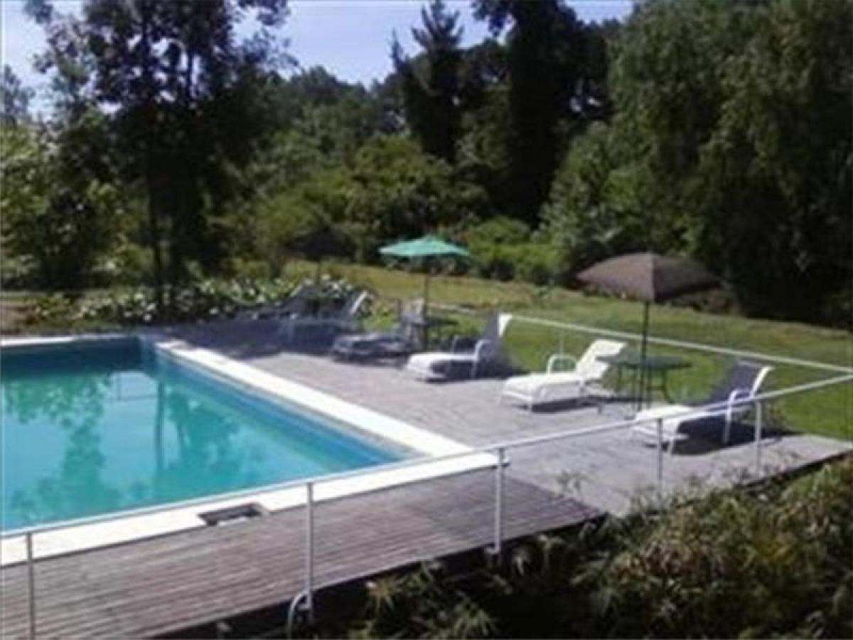 280m² Hotel in Tigre, Argentina No. 27930