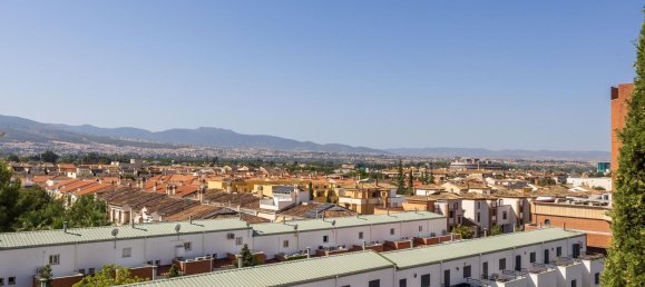 3 bedrooms Apartment in Granada, Spain No. 134235 10